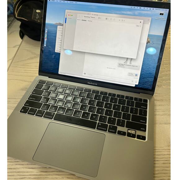Apple 13” MacBook Air With Apple M1 Chip Gray Laptop With Original Box - Picture 4 of 11